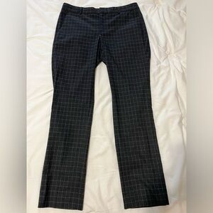 BANANA REPUBLIC “Ryan” charcoal gray women’s pants with subtle checks, size 4